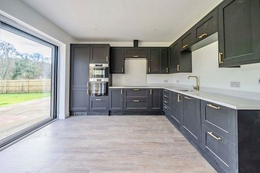 Property photo 3 of 15 Kitchen