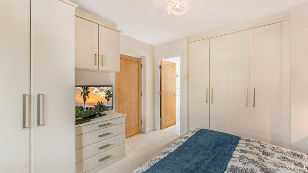 Property photo 2 of 26 5110355