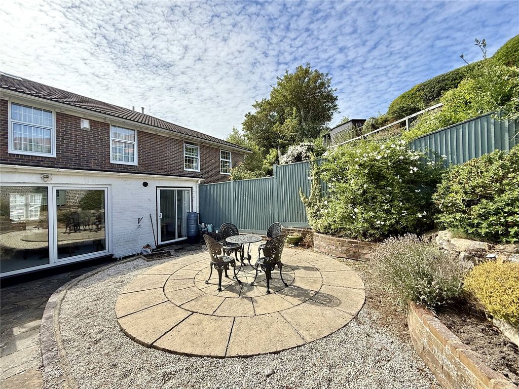 Property photo 3 of 17 Picture No. 15