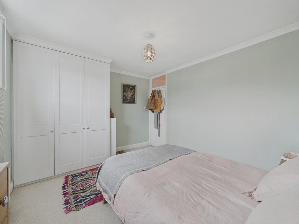 Property photo 3 of 8 Primary Bedroom