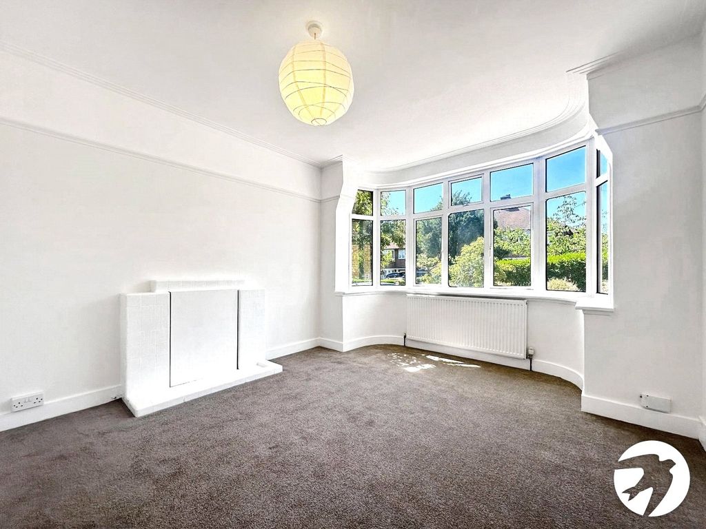 Property photo 2 of 12 Picture No. 15