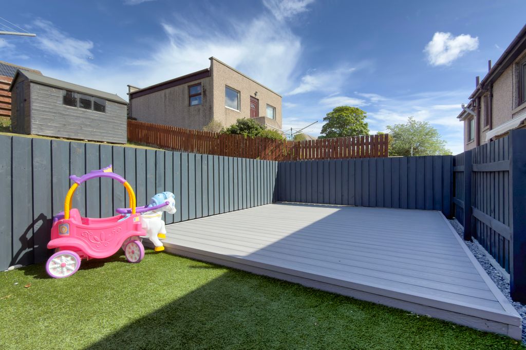 Property photo 2 of 27 Exterior Decking