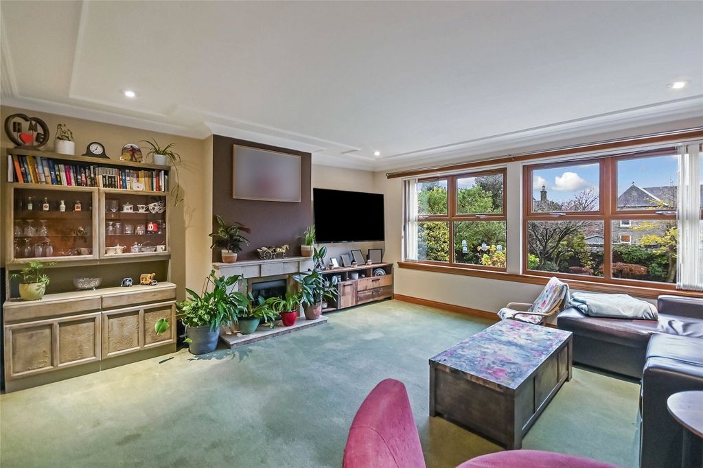 Property photo 2 of 22 Picture No. 03