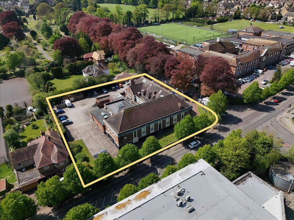 Property photo 1 of 7