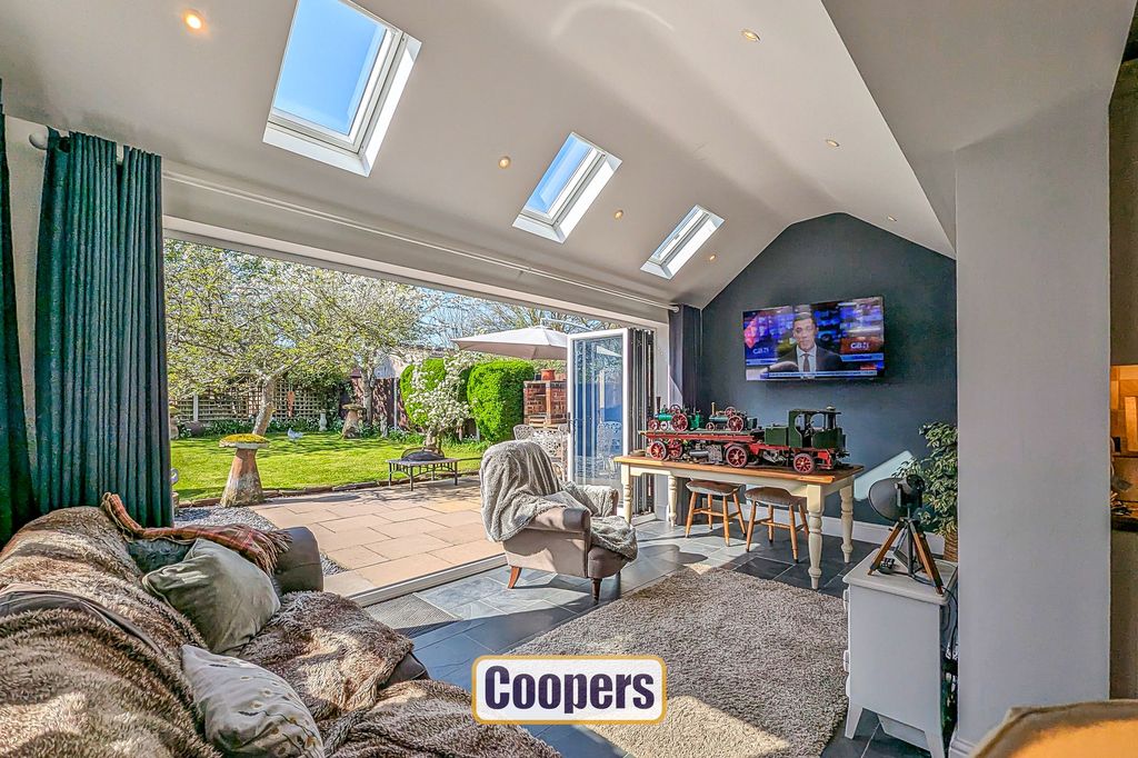 Property photo 2 of 24 Family Room Extension