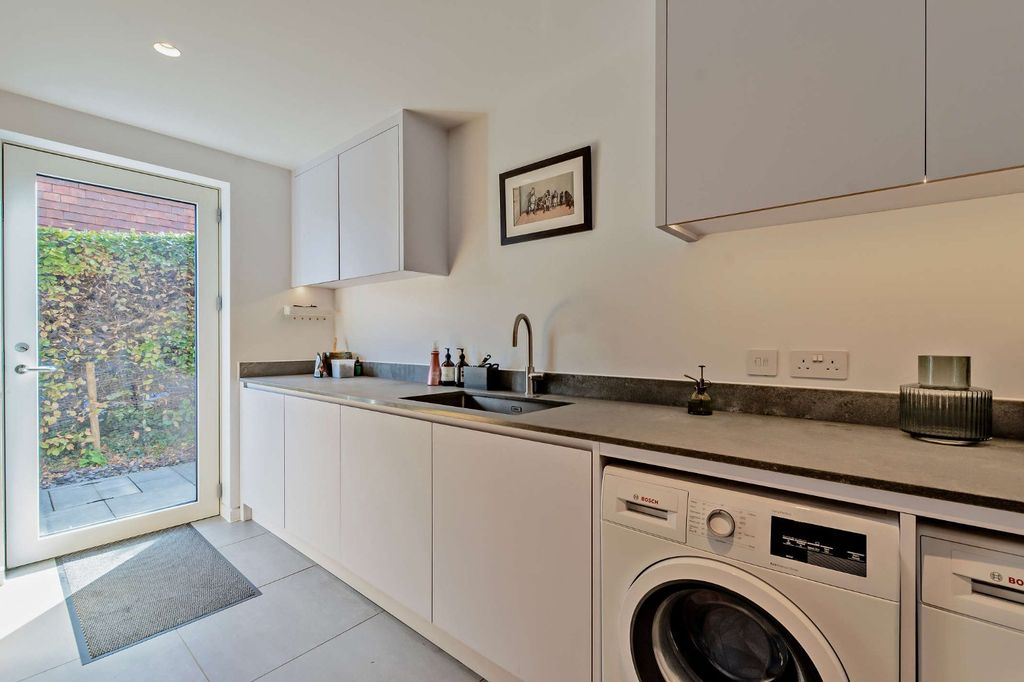 Additional image 14 of 4 bed detached house for saleHill Road, Lewes, East Sussex BN7