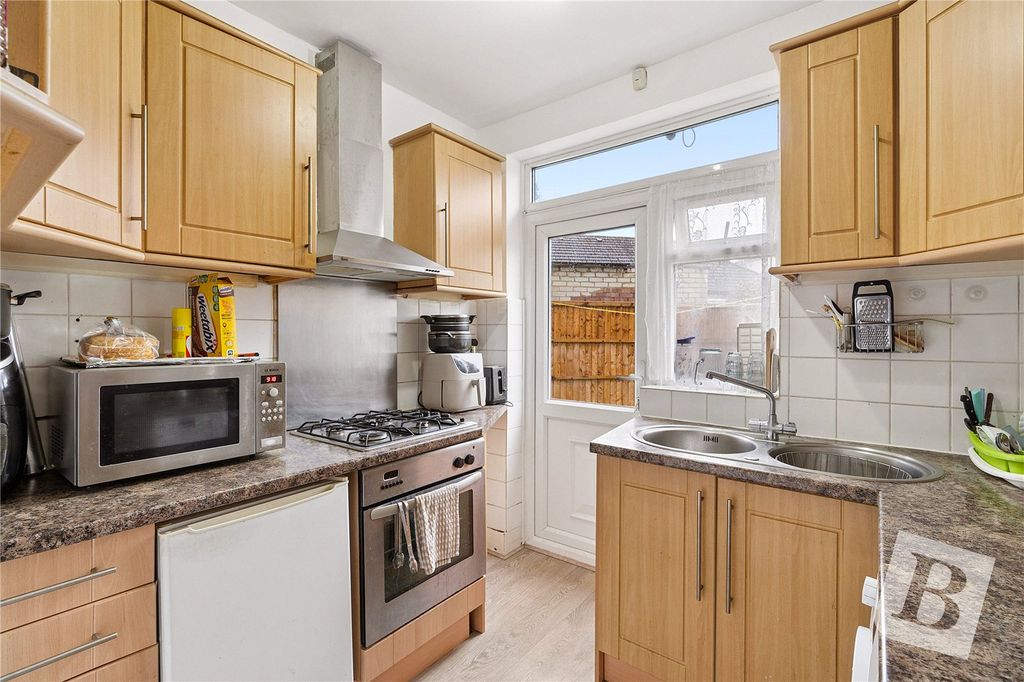 Property photo 3 of 13 Kitchen