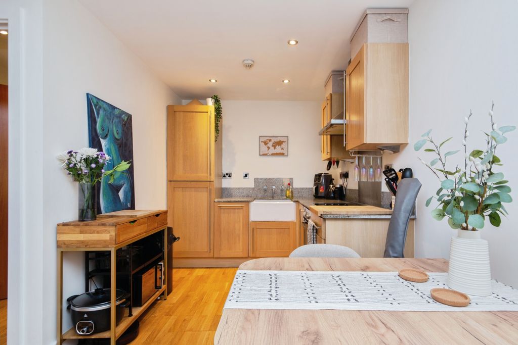 Property photo 3 of 15 Kitchen