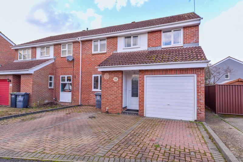 Property photo 1 of 17 Photo 10