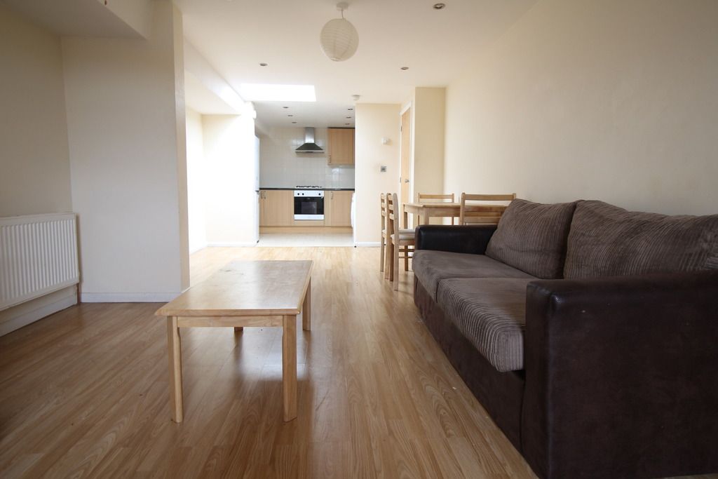 Property photo 1 of 3