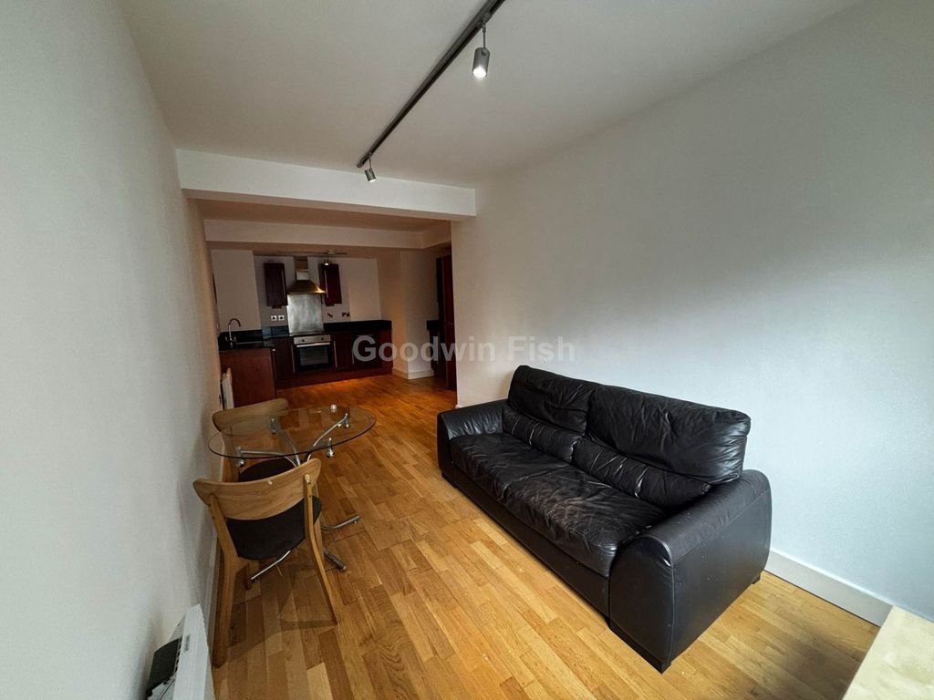 Property photo 3 of 6