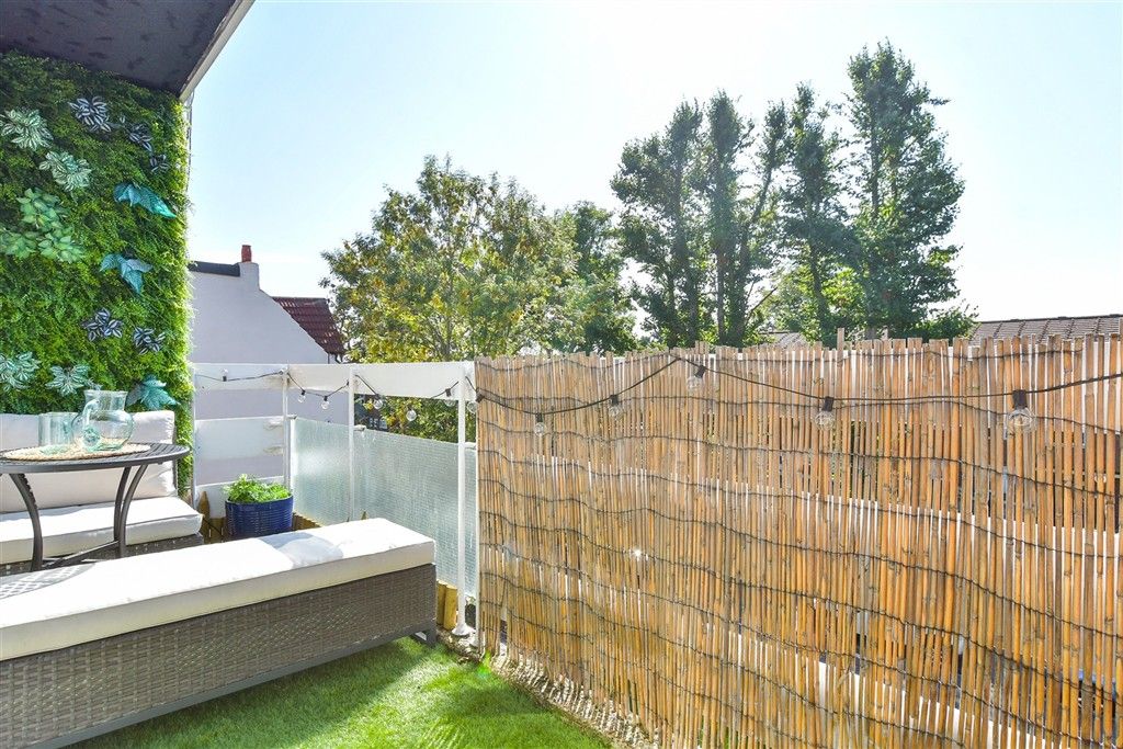 Property photo 3 of 16 Balcony New