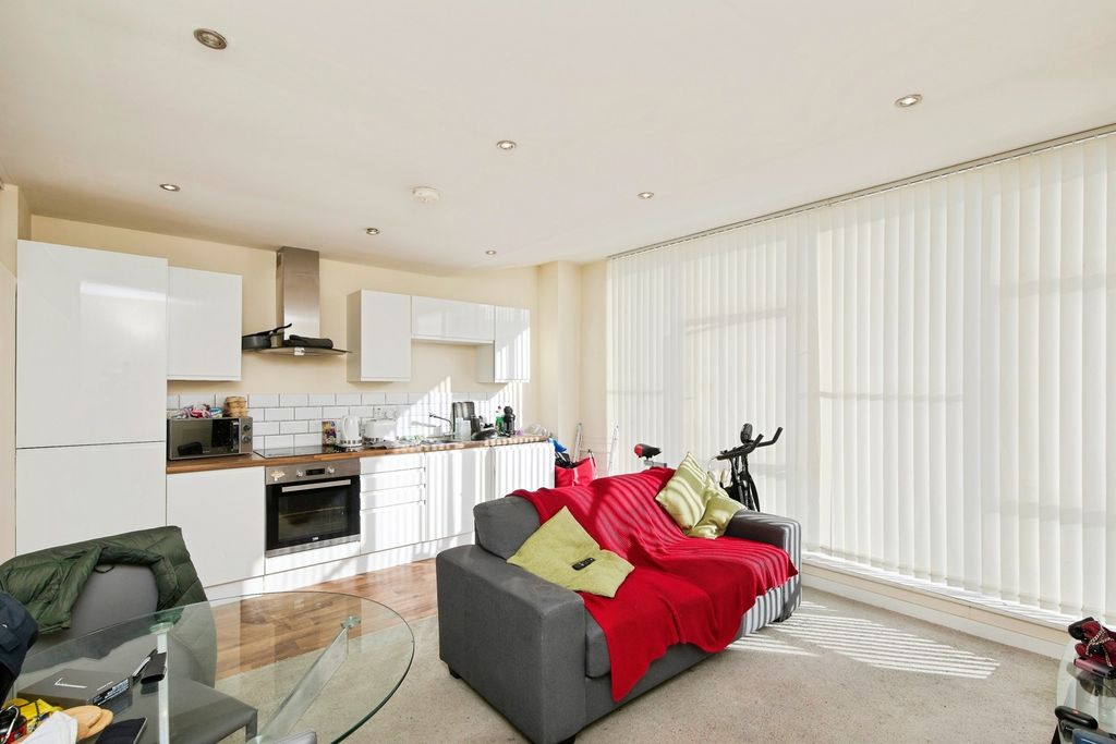 Property photo 2 of 9 Lounge Diner Jpg