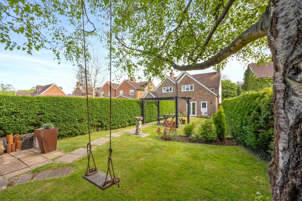 Property photo 1 of 27