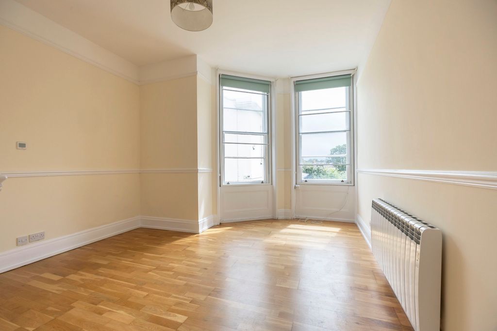 Property photo 3 of 6 _66A5476
