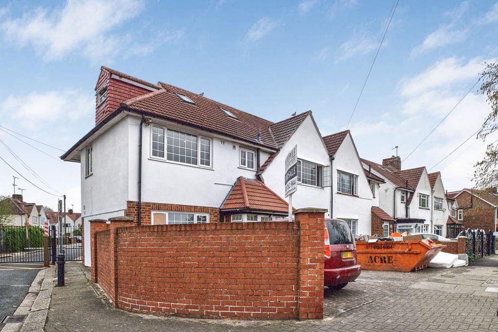 Property photo 1 of 24