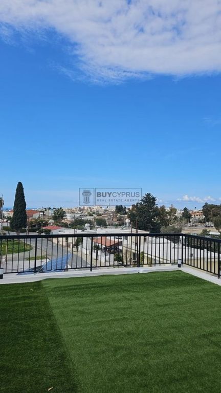 Property photo 2 of 26