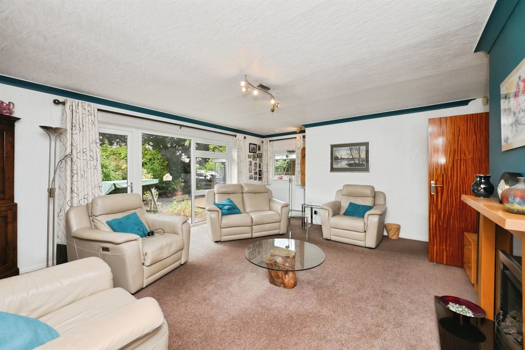 Property photo 3 of 22