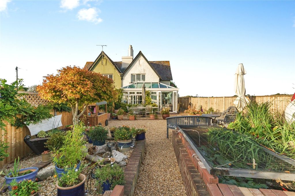 Property photo 1 of 37 Picture No. 39