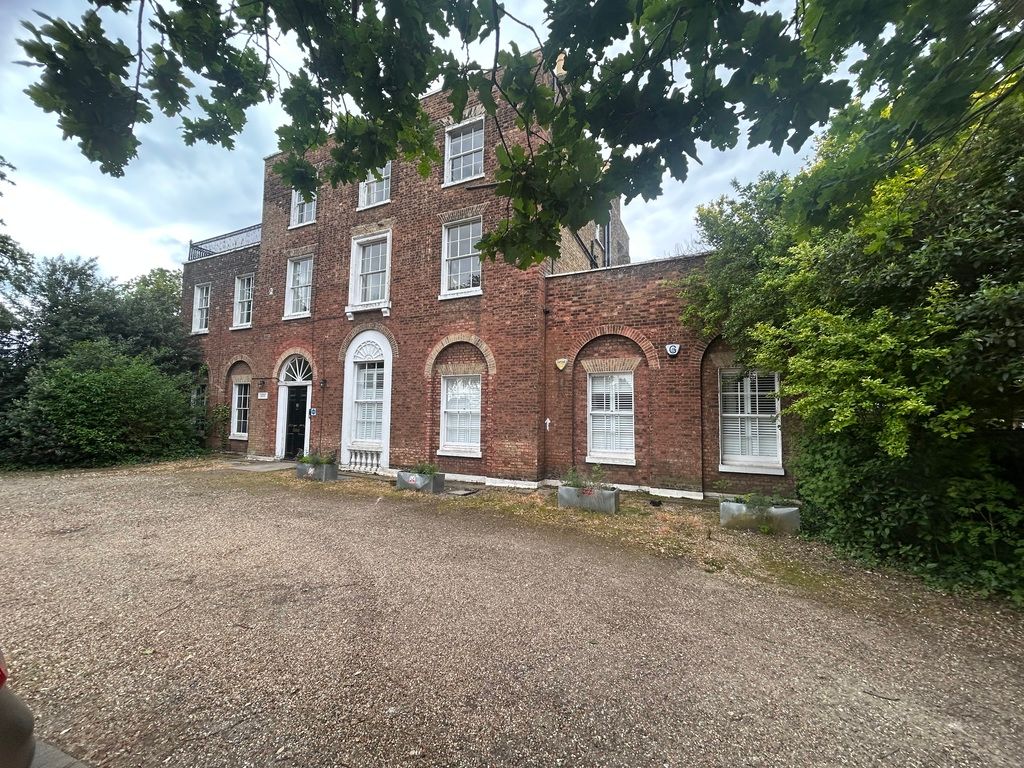 Property photo 1 of 31