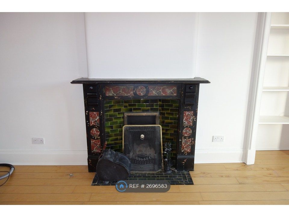 Property photo 3 of 14