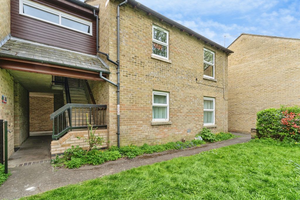Property photo 2 of 19