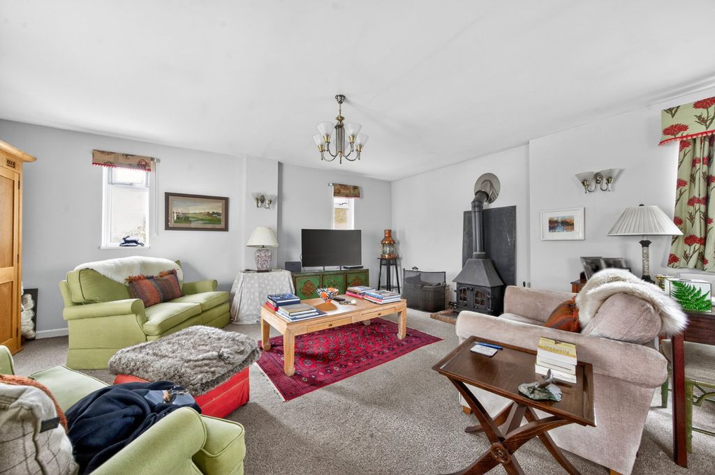 Property photo 3 of 14 Picture No. 25