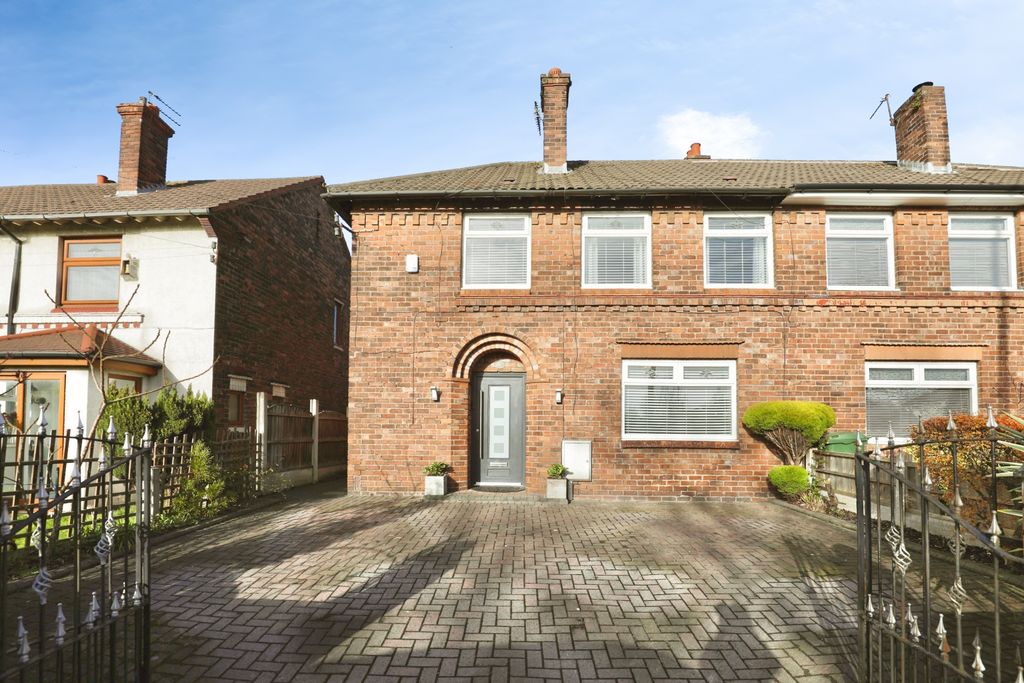 Property photo 1 of 15 Front