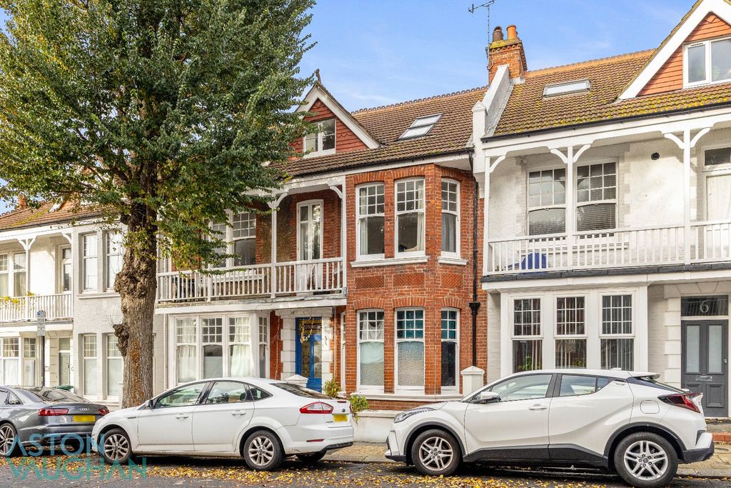 Property photo 1 of 10 4618250