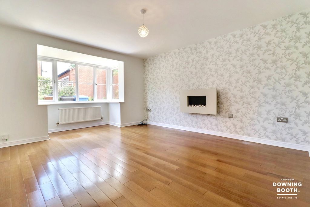 Property photo 3 of 26