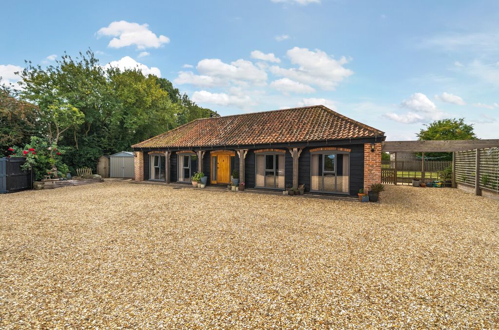 Property photo 1 of 23