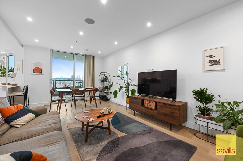 Property photo 1 of 18 Reception