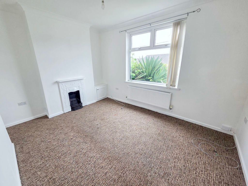 Property photo 2 of 17 Photo 17