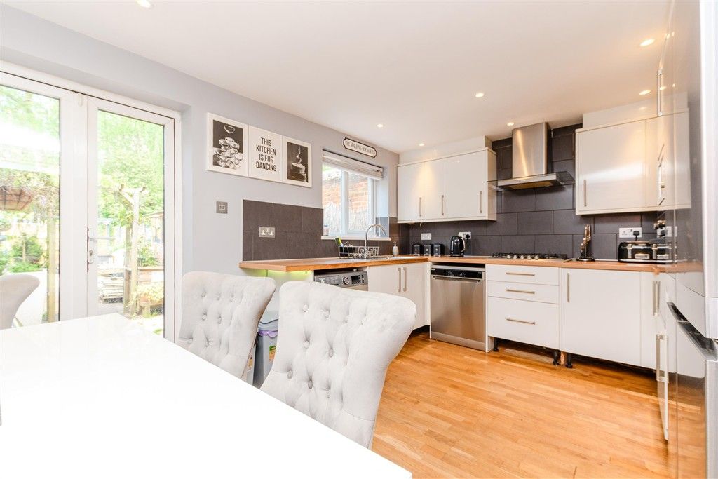 Property photo 1 of 11 Kitchen/Diner