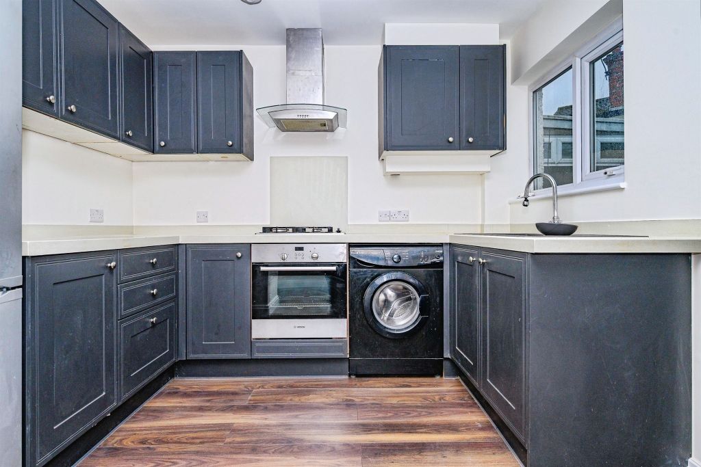 Property photo 2 of 24