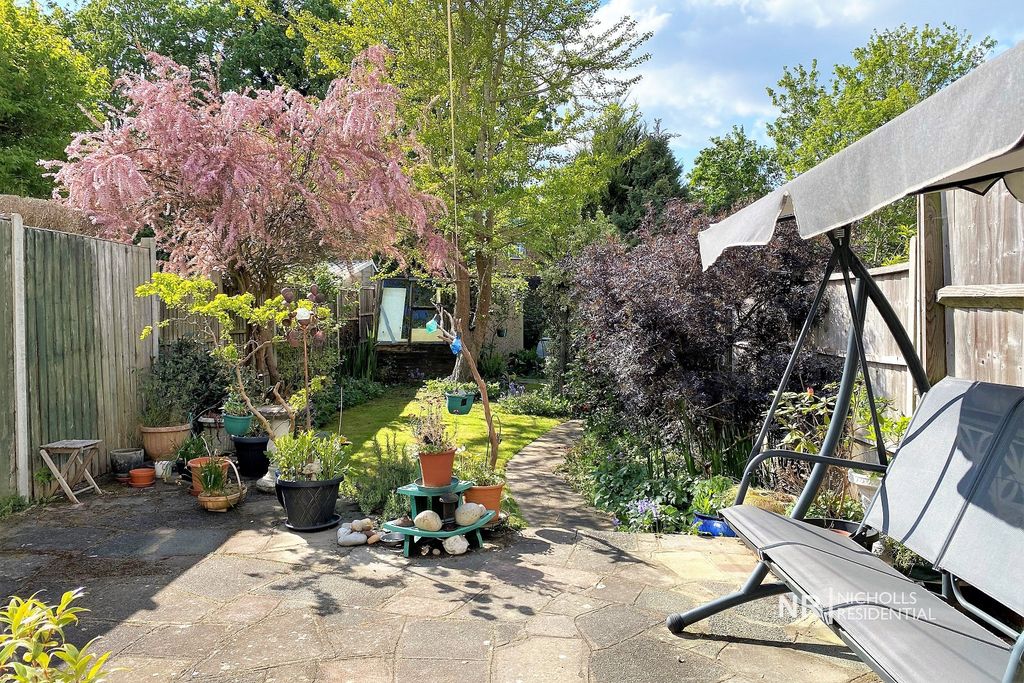 Property photo 2 of 14 Garden