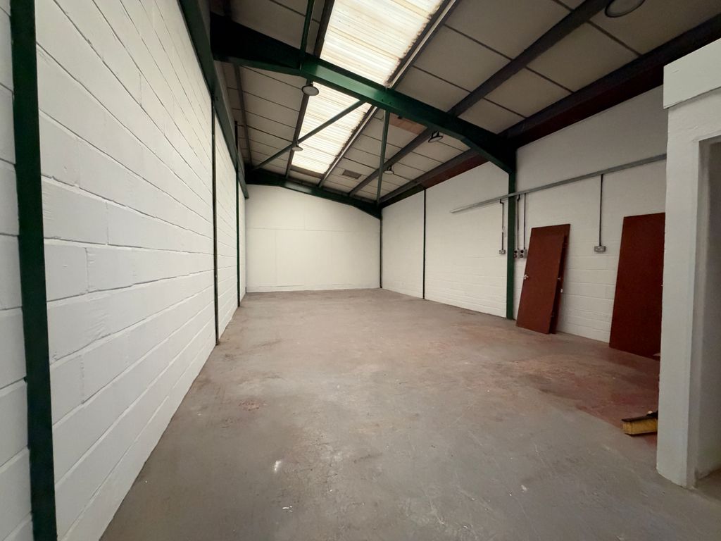 Property photo 2 of 3
