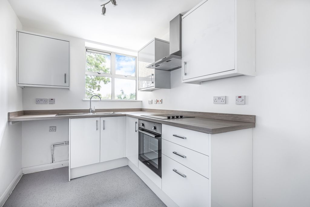 Property photo 1 of 7 488100 (3)