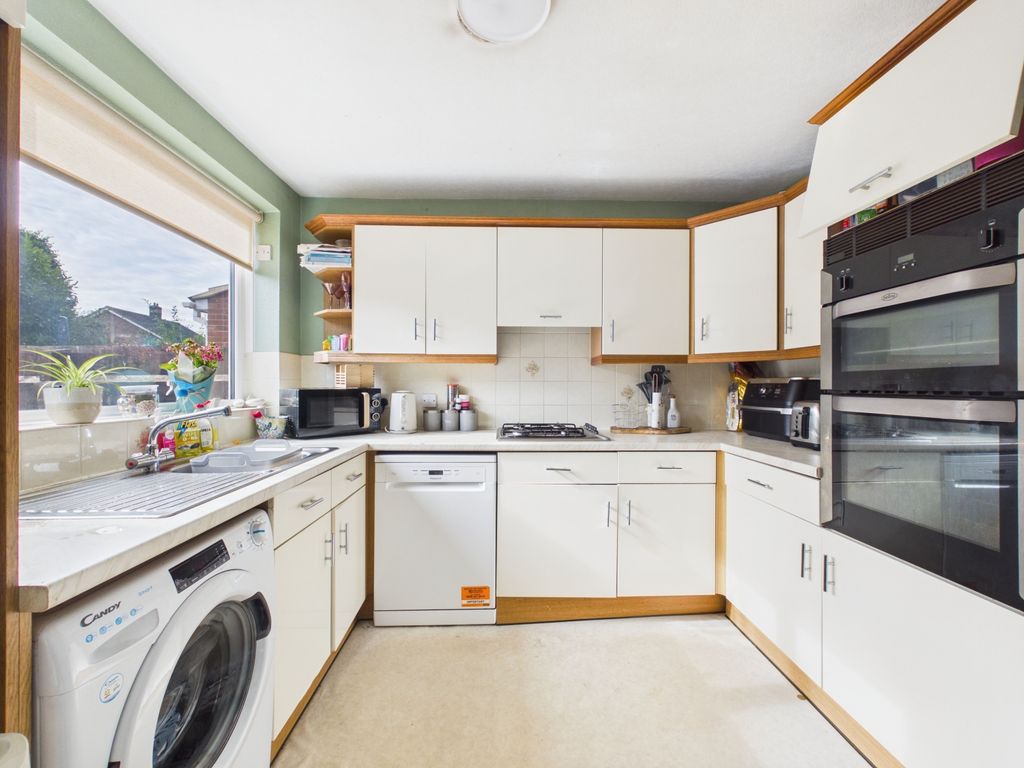 Property photo 3 of 18 3. Cam04922G0-Pr0185-Still002