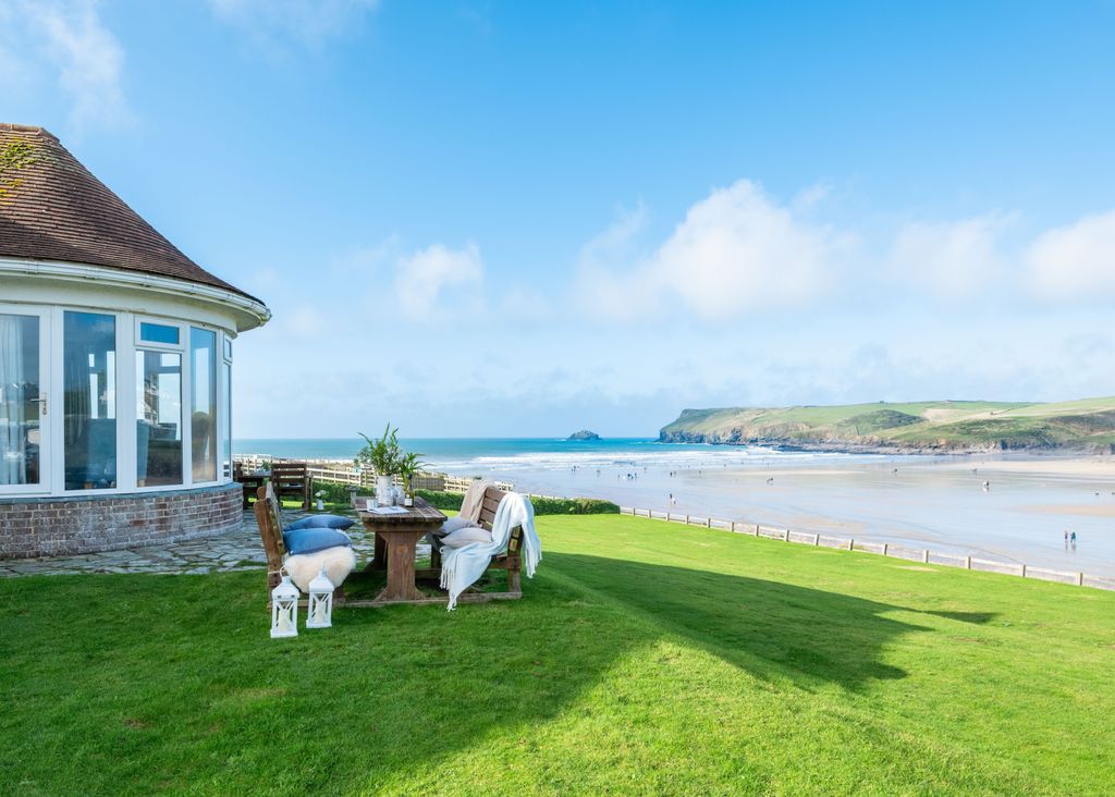 Property photo 2 of 18 Gallery