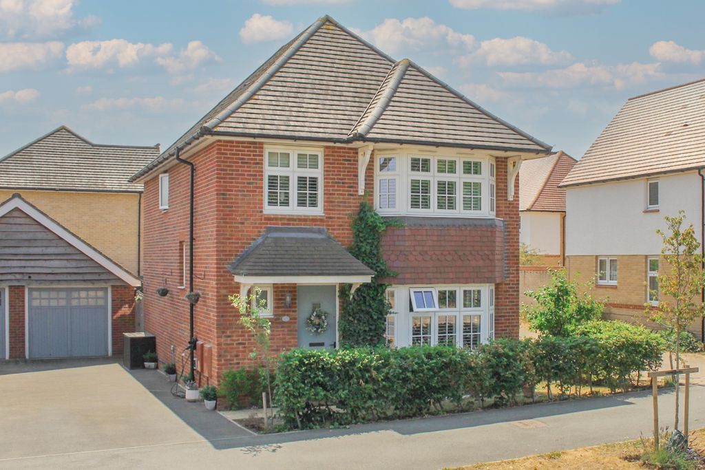 Property photo 1 of 14 Front Ot House