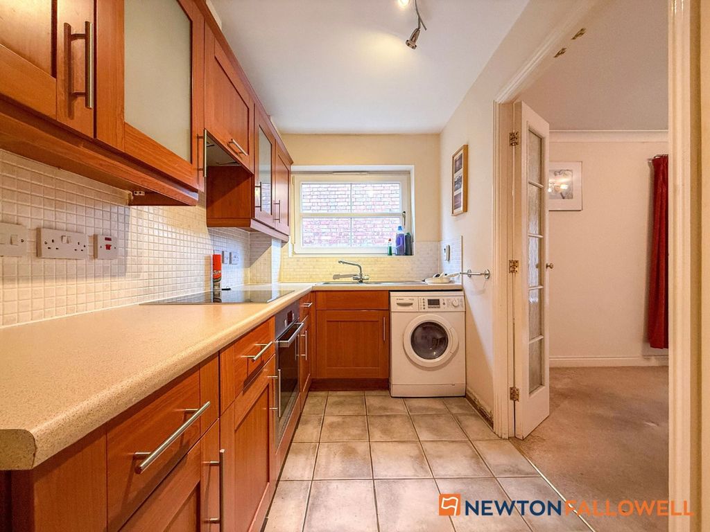 Property photo 3 of 13 Kitchen