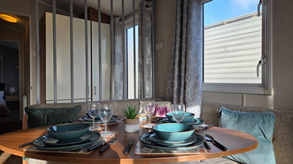 Property photo 3 of 8 Willerby Caledonia 2017 Car0025830 127063260.Jpeg