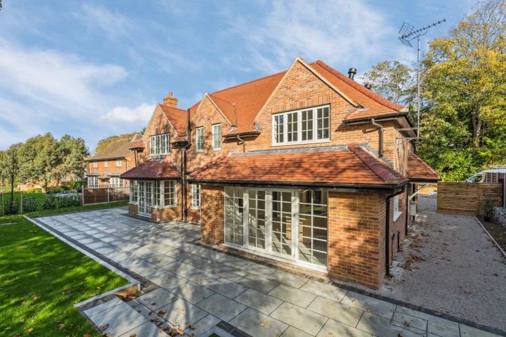 Property photo 3 of 25