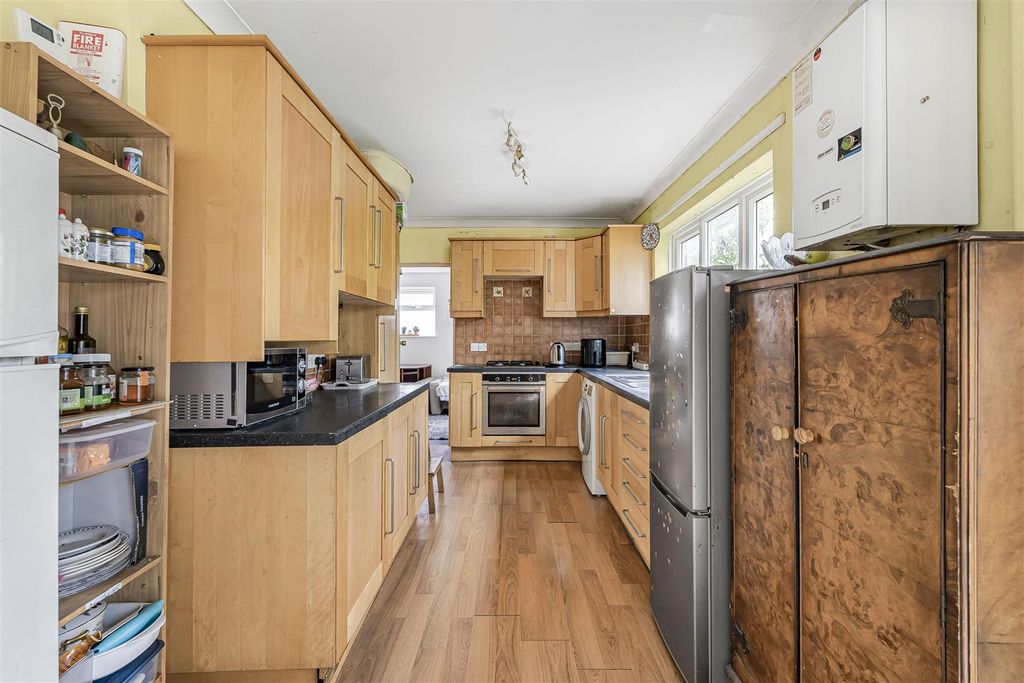 Property photo 3 of 21 14_63687.Jpg