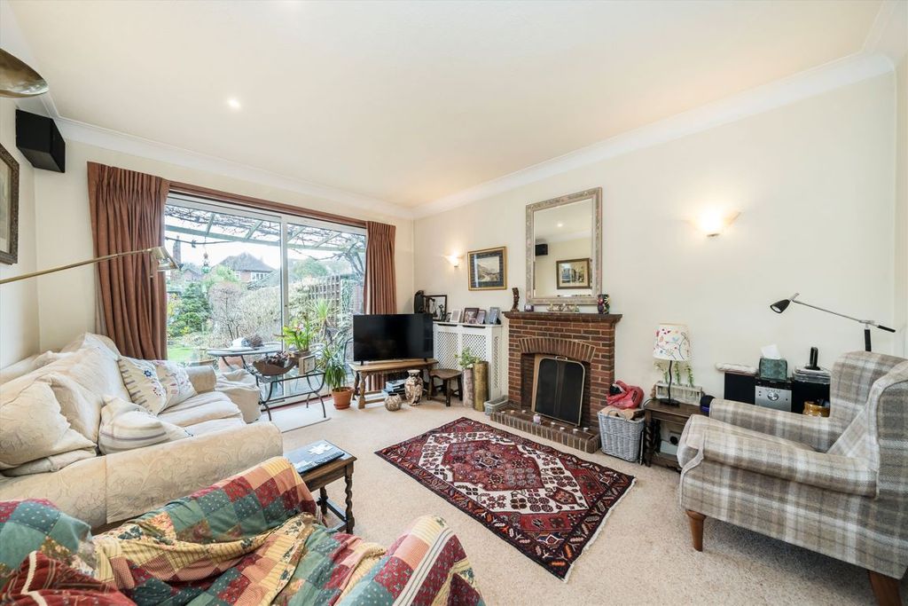 Property photo 3 of 8