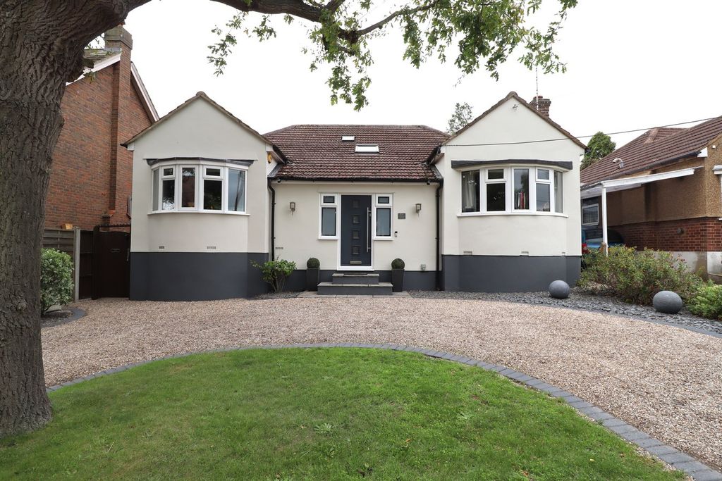 Property photo 1 of 28