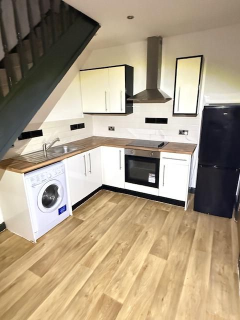 Property photo 3 of 4 Entrance Porch