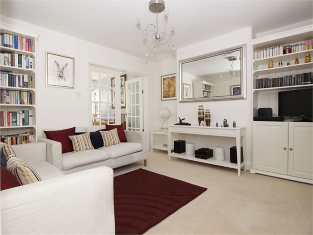 Property photo 2 of 11