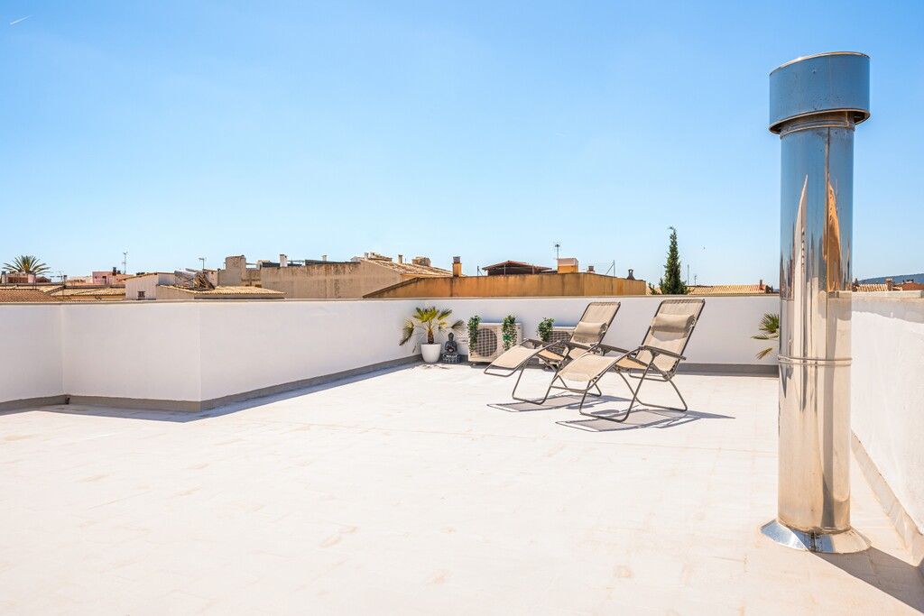 Property photo 1 of 20 Roof Terrace (2)